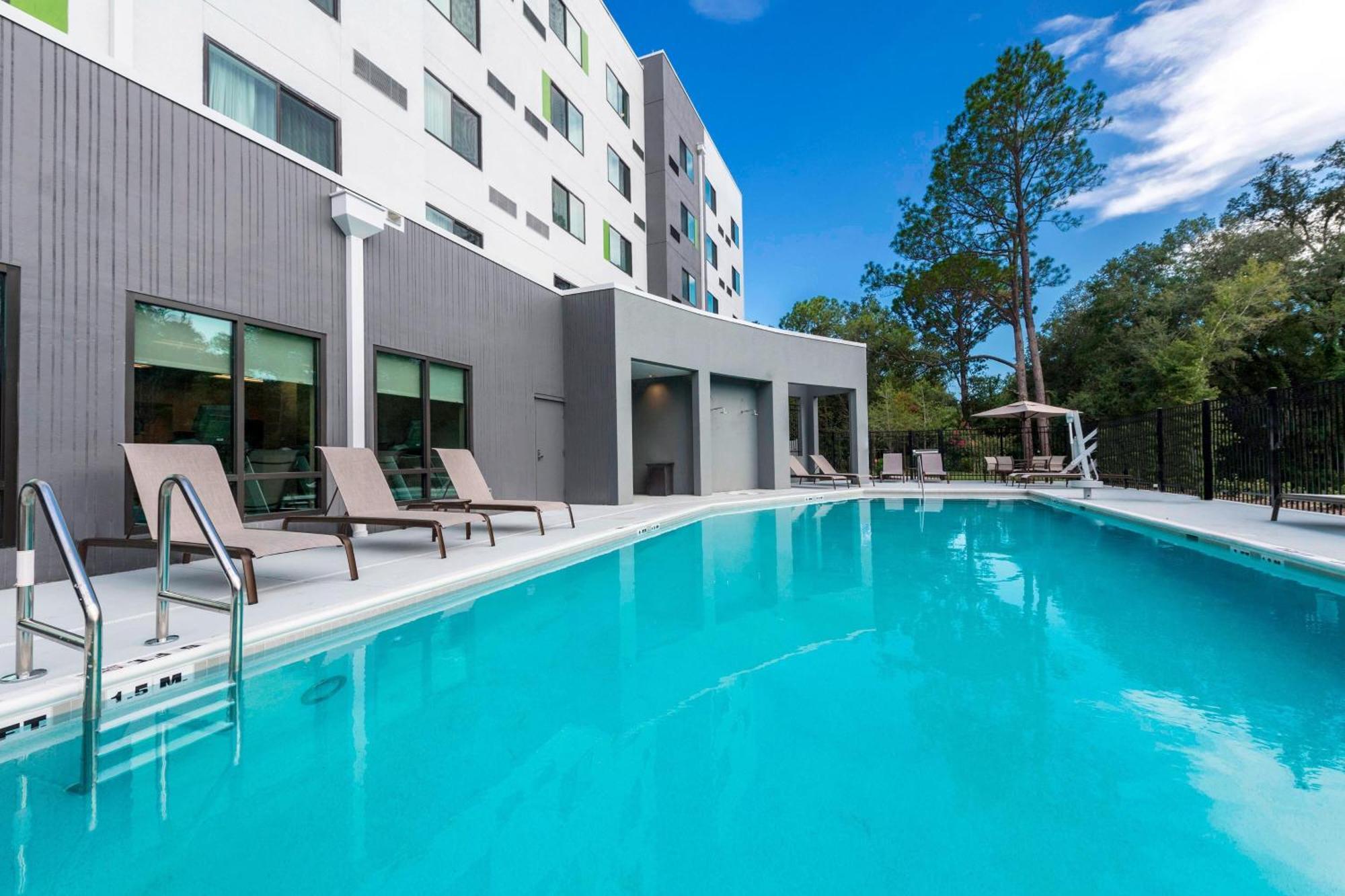 Courtyard By Marriott Tampa Northwest/Veterans Expressway West Chase Exterior foto